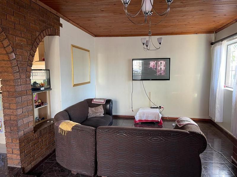 3 Bedroom Property for Sale in Saxonsea Western Cape